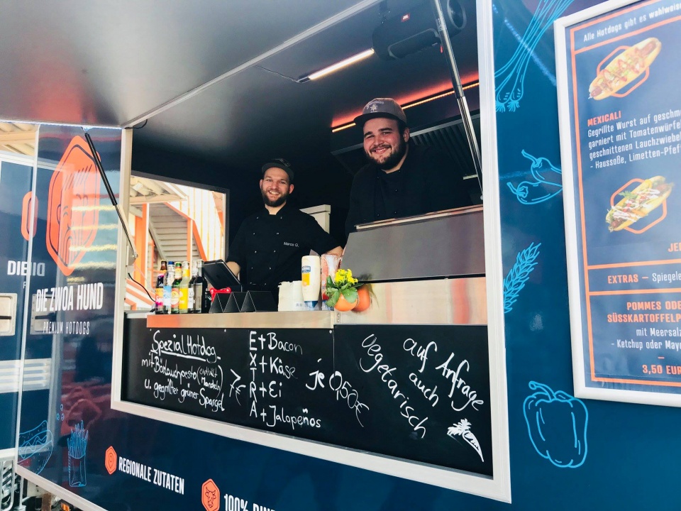 DIE ZWOA HUND Hotel &amp; Gastronomie DACHAU HANDELT!